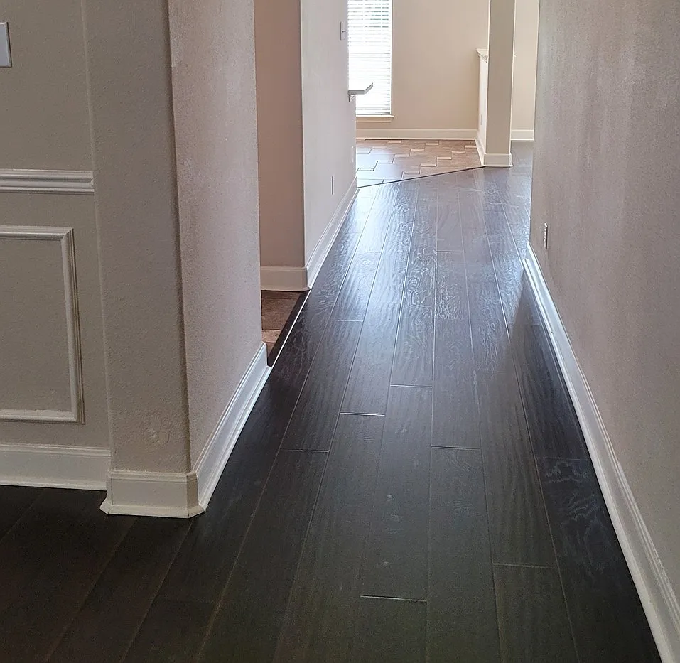 4 bed, 2.5 bath, 2363 sqft, $2,150 — Photo 2