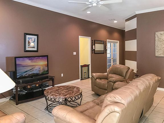 5th image of 228 Lantana Blvd