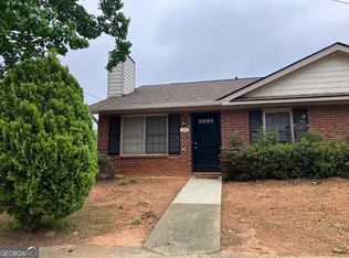 3243 Inez Dr, Snellville, GA 30078