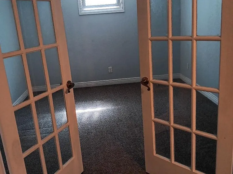 2390 E Vassar Ave — Photo 15