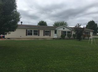 218 W Ruby St, Ashley, IN 46705