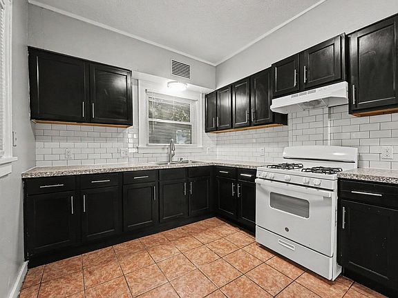 5th image of 754 Prince St SE
