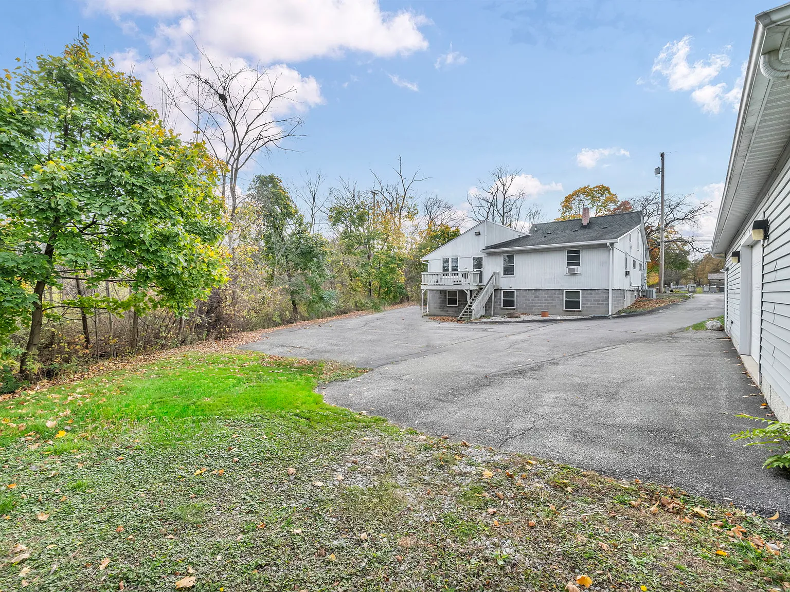 2 bed, $800 — Photo 2