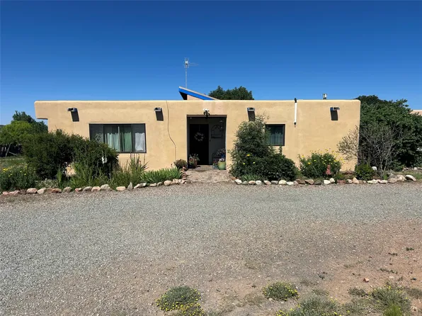 47A Camino Montoya, Santa Fe, NM 87507