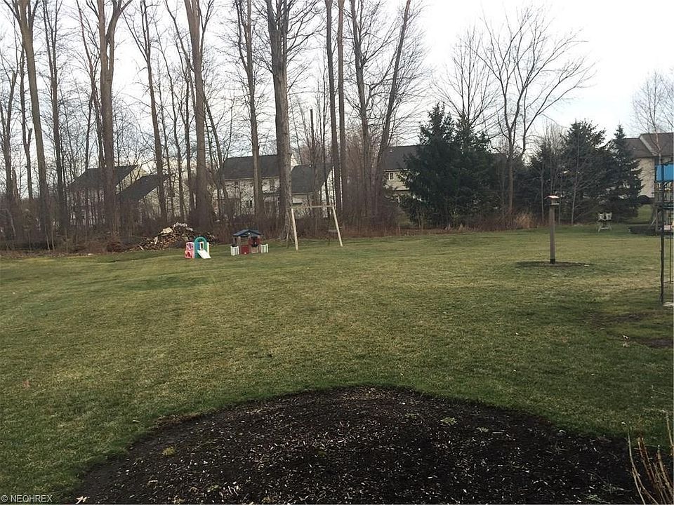 1st image of 26992 Waterside Dr