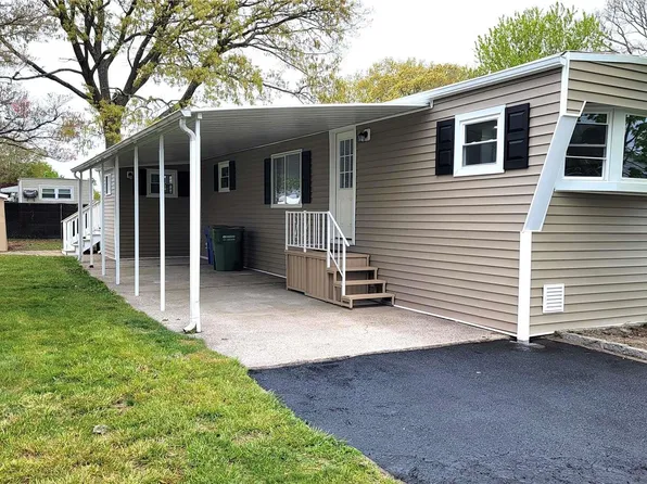 72 Revere Drive, Bohemia, NY 11716