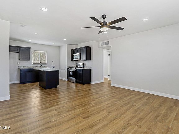 5th image of 5104 Mount Abbott Dr
