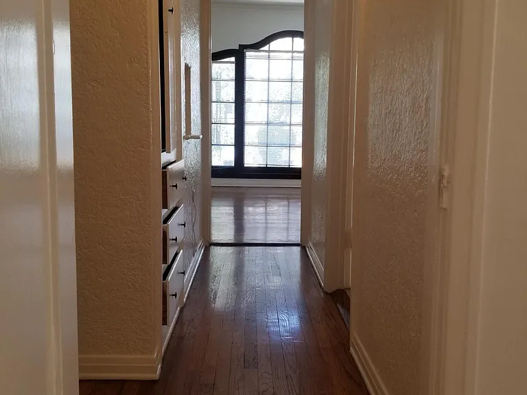 HALLWAY WITH LINEN CLOSET & DRAWERS