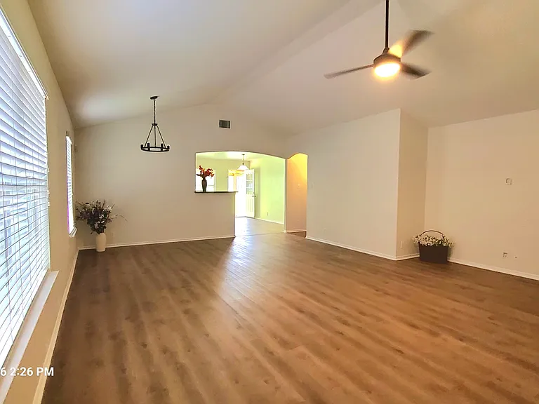 8803 Mainland Rdg — Photo 4