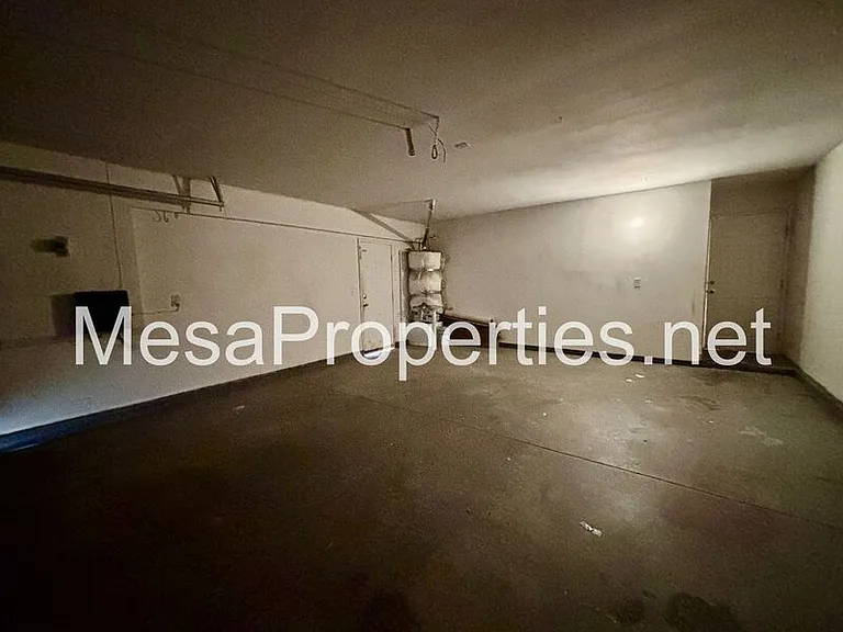 15083 Brown Ln — Photo 23