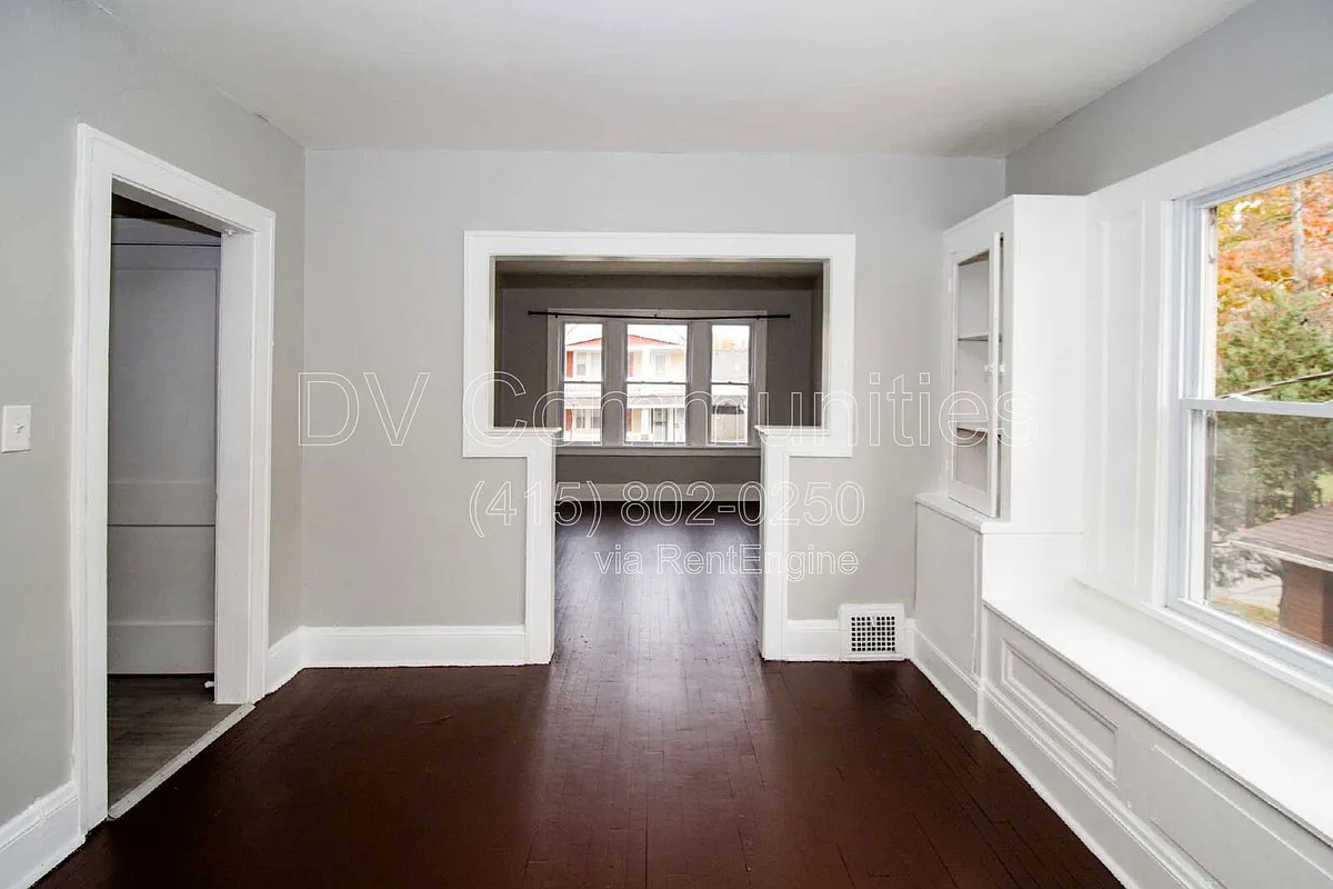 Building Photo - 14112 Edgewood Ave