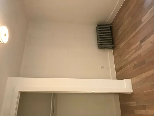 Rented by Smart NY Realty LLC | media 4