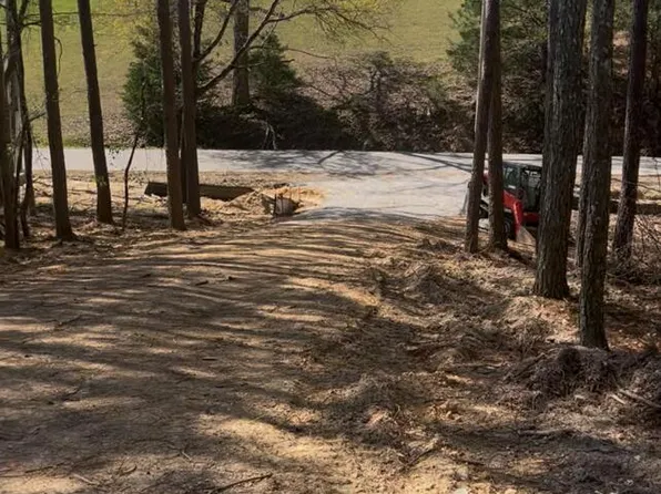 1645 Billingsley Rd, Soddy Daisy, TN 37379
