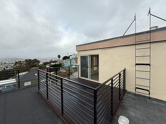 3rd image of 987 Rhode Island St APT 5