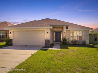 5524 Ocean Breeze Dr, Spring Hill, FL 34609