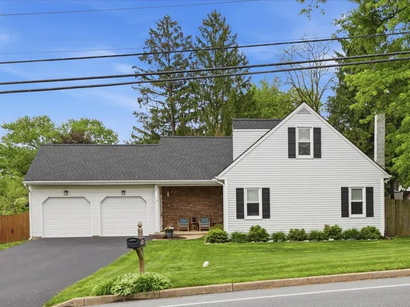 2824 Nolt Rd, Lancaster, PA 17601