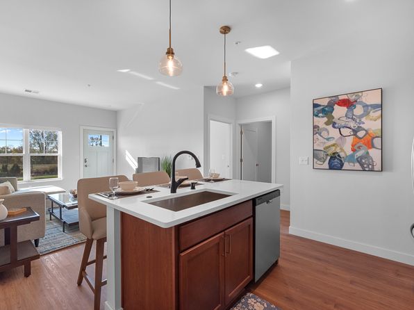 365 Pohlmans Way #374-206