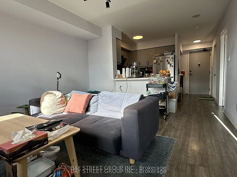 51 Baffin Ct #611 — Photo 7
