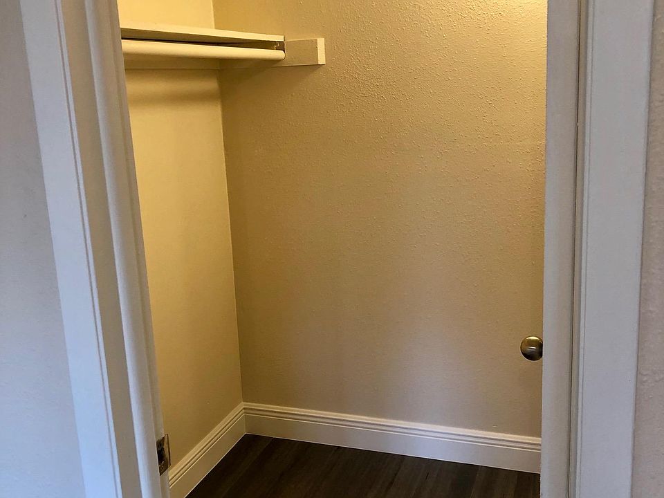 Walk in closet