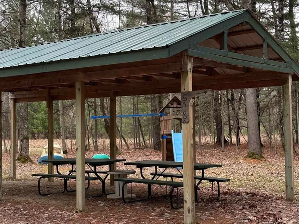 922 Adams Rd NE, Kalkaska, MI 49646