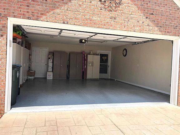 5th image of 710 Court Side Dr