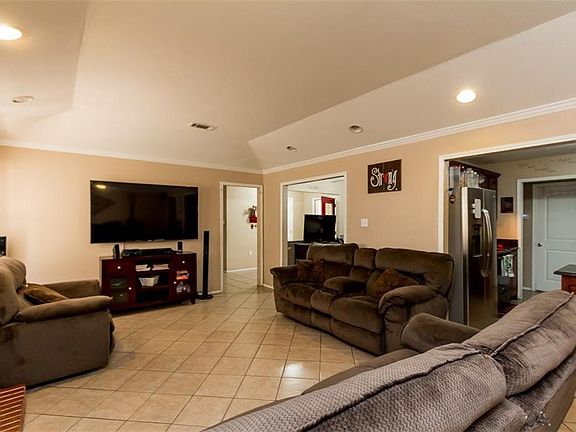 3rd image of 1318 Scio Dr