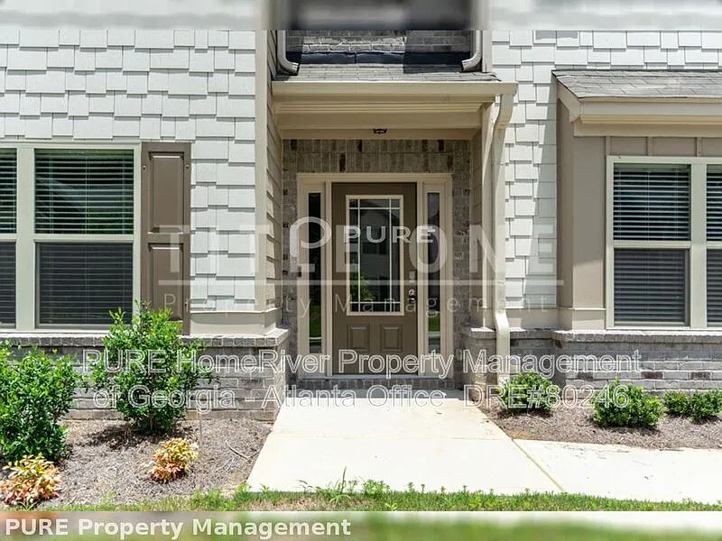 5 bed, 3.0 bath, 2974 sqft, $2,625 — Photo 3