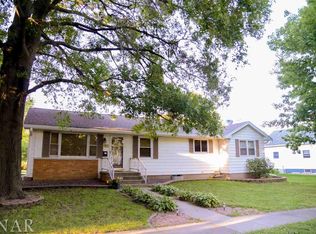 304 E Elm St, Le Roy, IL