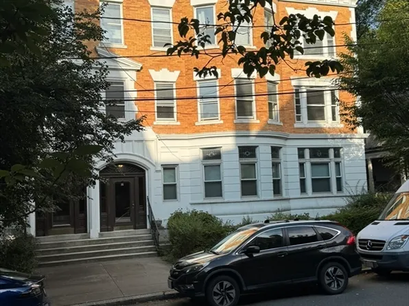 12 Kilsyth Rd APT 3, Brookline, MA 02445