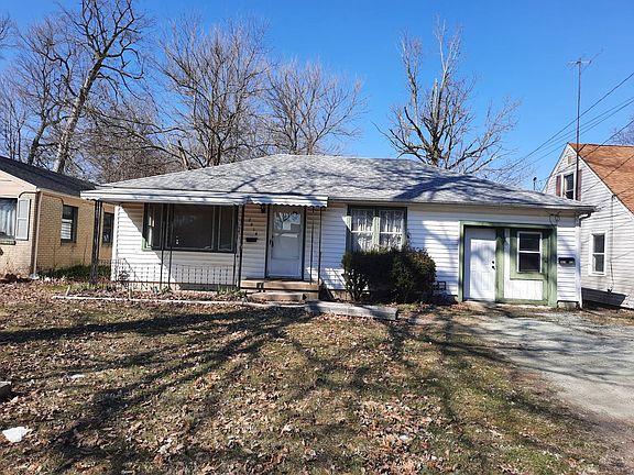 3rd image of 2614 E 9th St #1