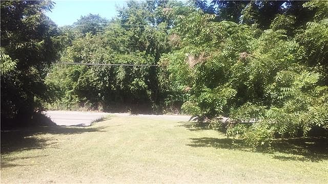 2nd image of 1411 Galloway St Lot 1411