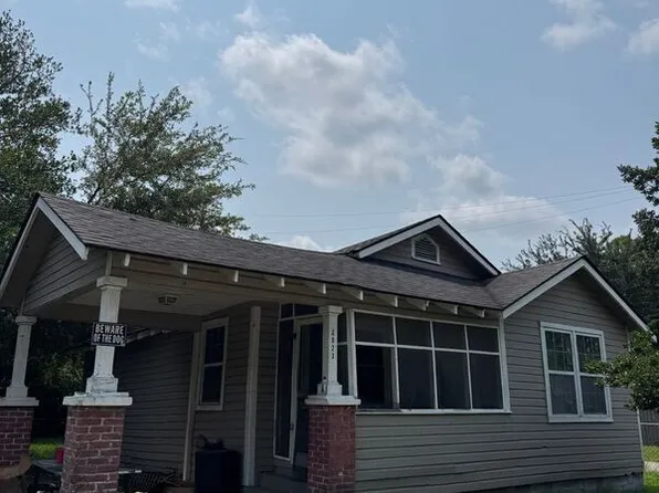 2023 Hackemann Ave, North Charleston, SC 29405