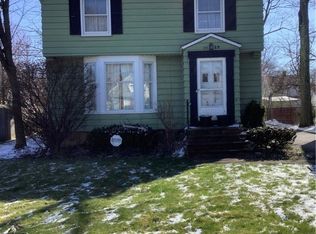 1089 Winston Rd, South Euclid, OH 44121