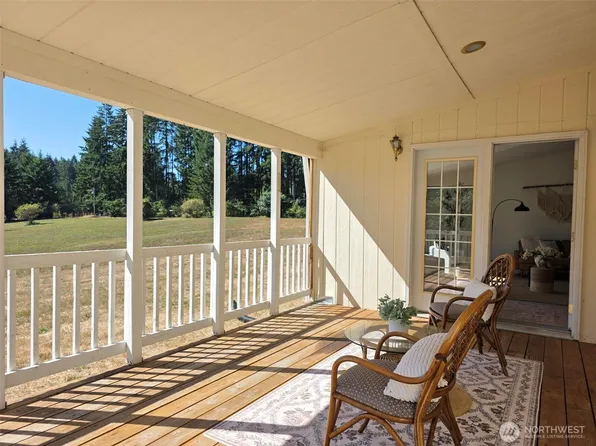 16010 109th Avenue SW, Vashon, WA 98070