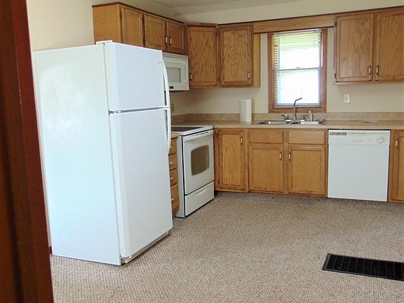 2nd image of 506 S Elmwood Ave