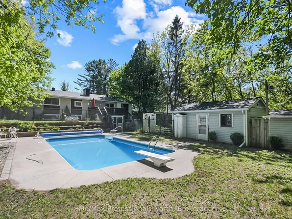 110 Fraser St, Gravenhurst, ON P1P 1C9