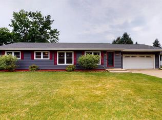 621 Stafford Rd, Janesville, WI 53546