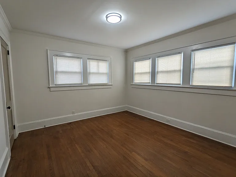 1533 Melrose Dr SW — Photo 7
