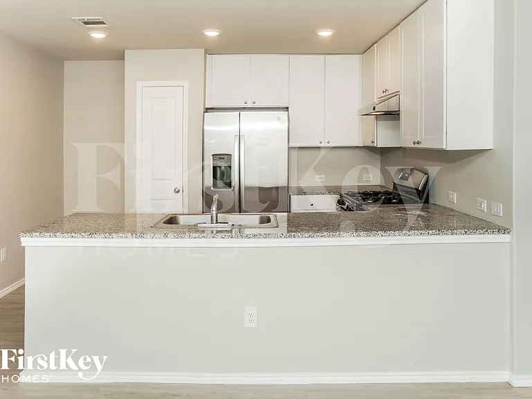 1906 Morse Way — Photo 5