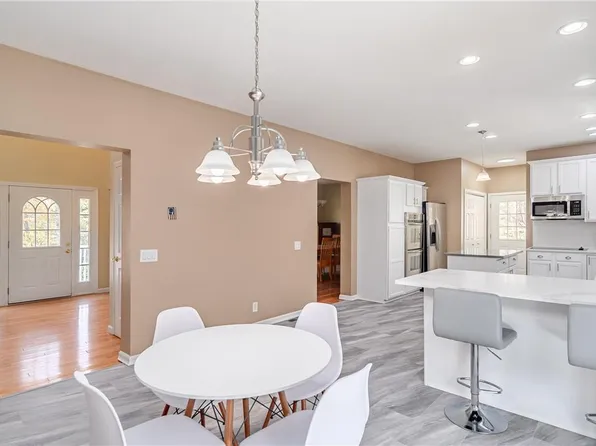 47 Linda Lane, New Fairfield, CT 06812