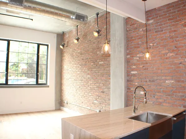 150 Richardson Street #1A, Brooklyn, NY 11211