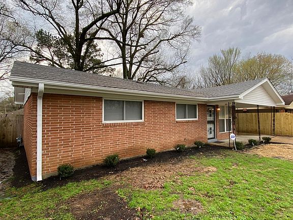 2nd image of 4685 Hillmont Ave