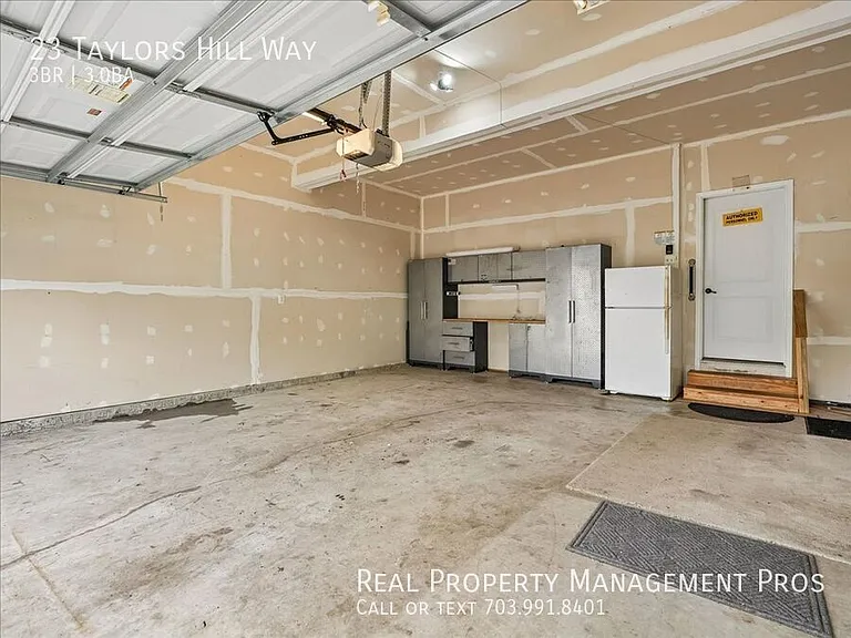 23 Taylors Hill Way — Photo 58