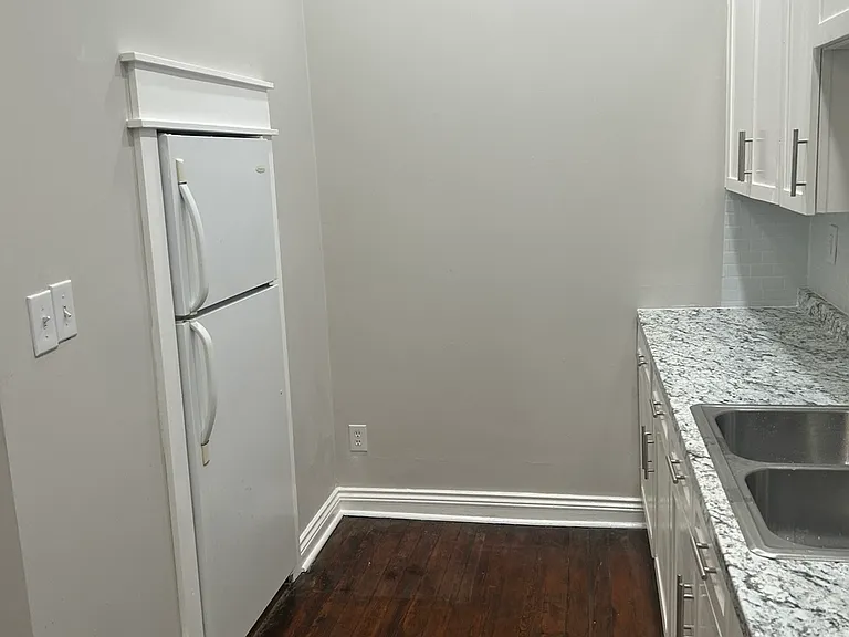 1824 S Main St #1 — Photo 4