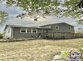 5300 NE Indian Creek Rd, Topeka, KS 66617