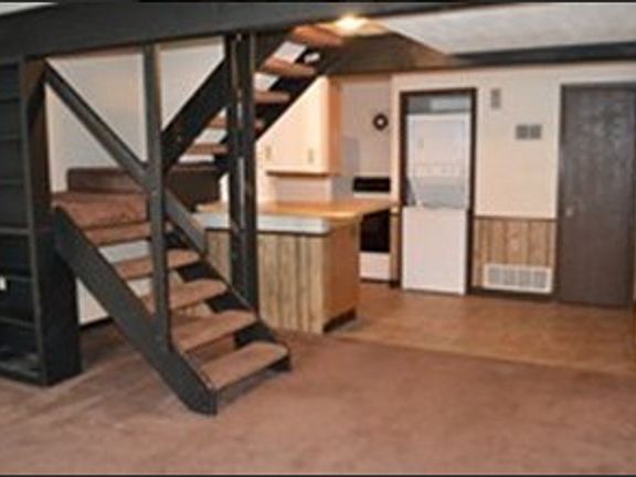 4th image of 138 W 9th Ave #138
