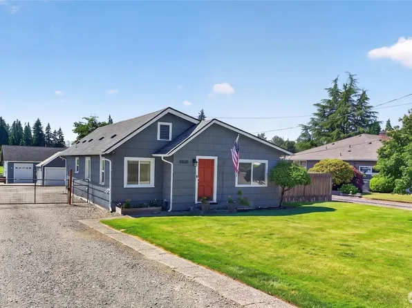 10520 50th Avenue E, Tacoma, WA 98446