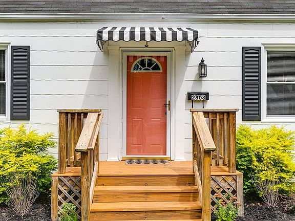 4th image of 2808 Irisdale Ave