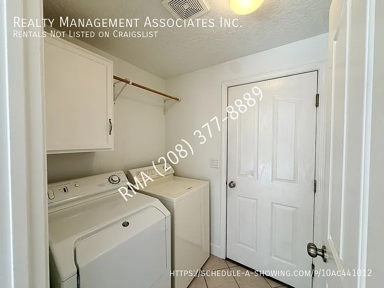 2717 E Sandgate Ave — Photo 9