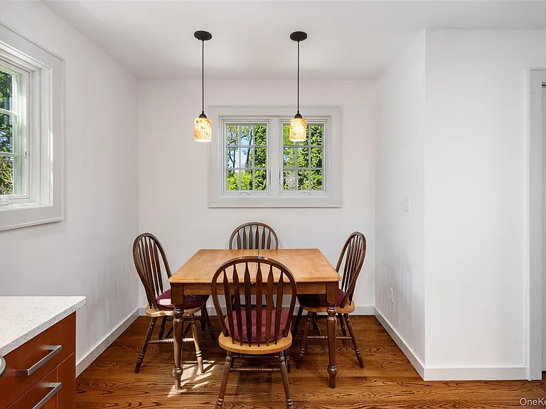 53 Cove Rd — Photo 14